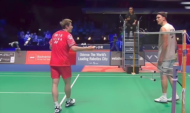 王祉怡趁势, 超级, 征得对手和